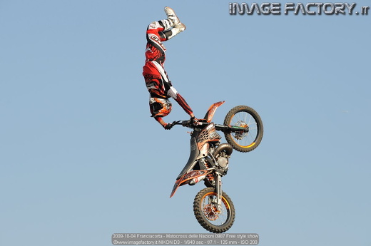 2009-10-04 Franciacorta - Motocross delle Nazioni 0987 Free style show